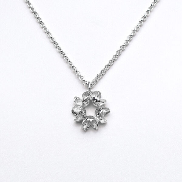 Allium necklace
