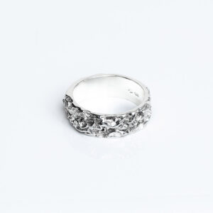 Chunky silver quince textured ring